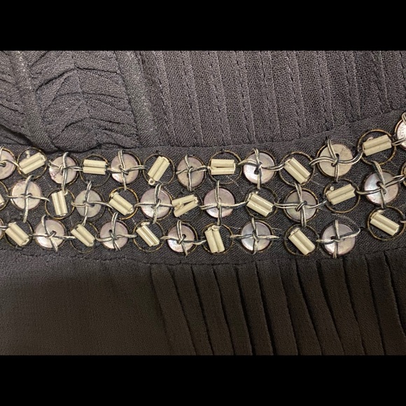 Ladies dress - Picture 3 of 6